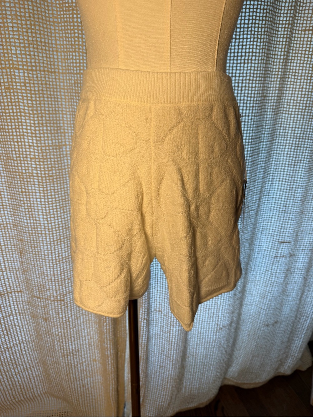 Roller Rabbit x Target Cream Textured Knit Bermuda Shorts XS